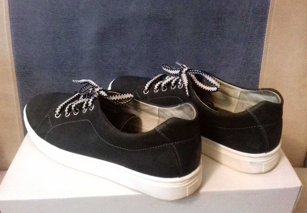 Кросівки  кеди чорні  шкіряні жіночі 39р./  Кроссовки чёрные