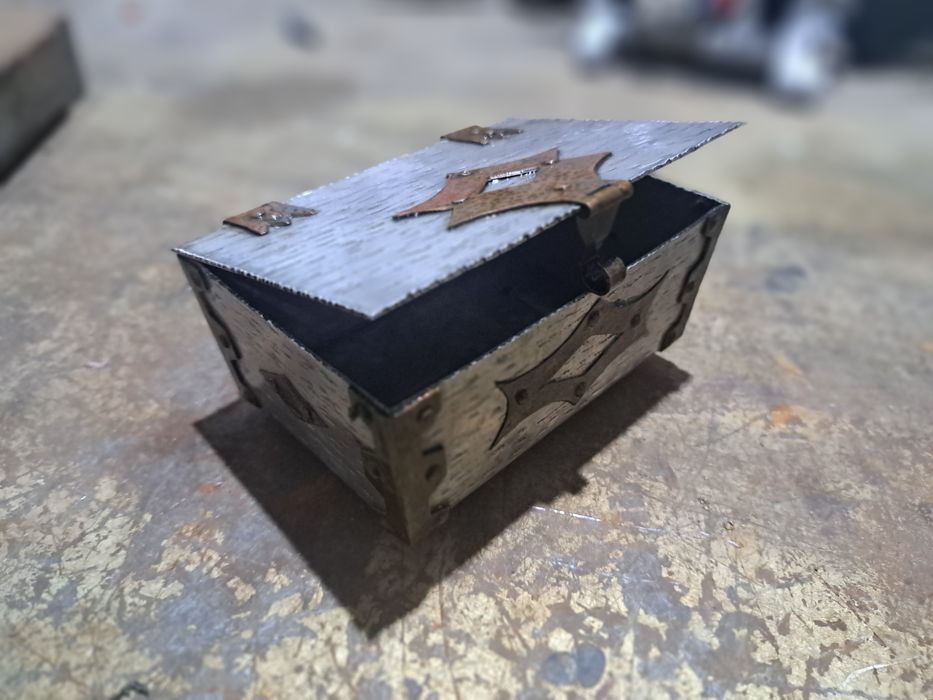 Szkatułka ręcznie robiona