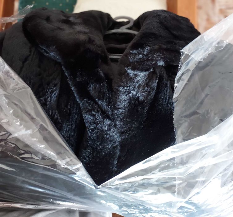 CASACO PRETO de Pêlo Sintético  XL
