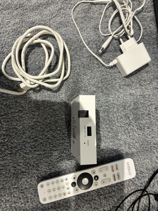 odtwarzacz multimedialny Strong 4k Android TV 14