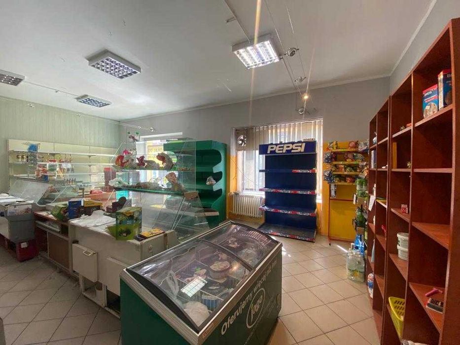 Lokal użytkowy z wejściem od głównej drogi