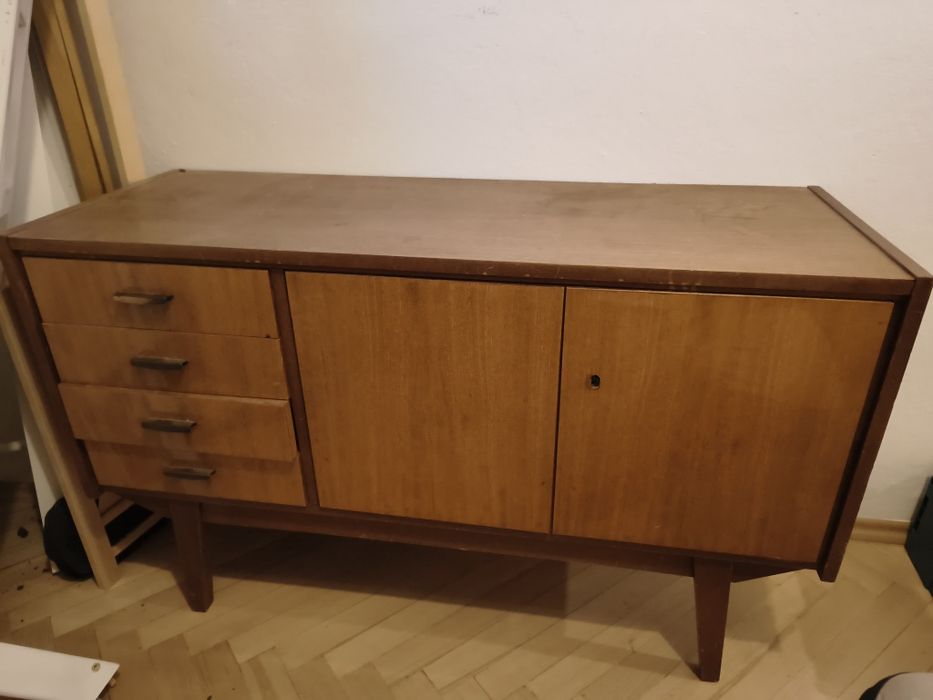 Komoda z PRL (produkcja niemiecka)