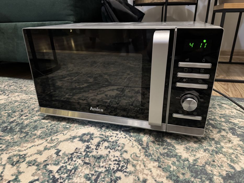 Mikrofalowka Amica Grill AMGF23E1GS