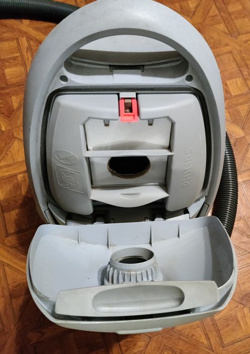 Продам пилосос Філіпс (Philips) FC 9102