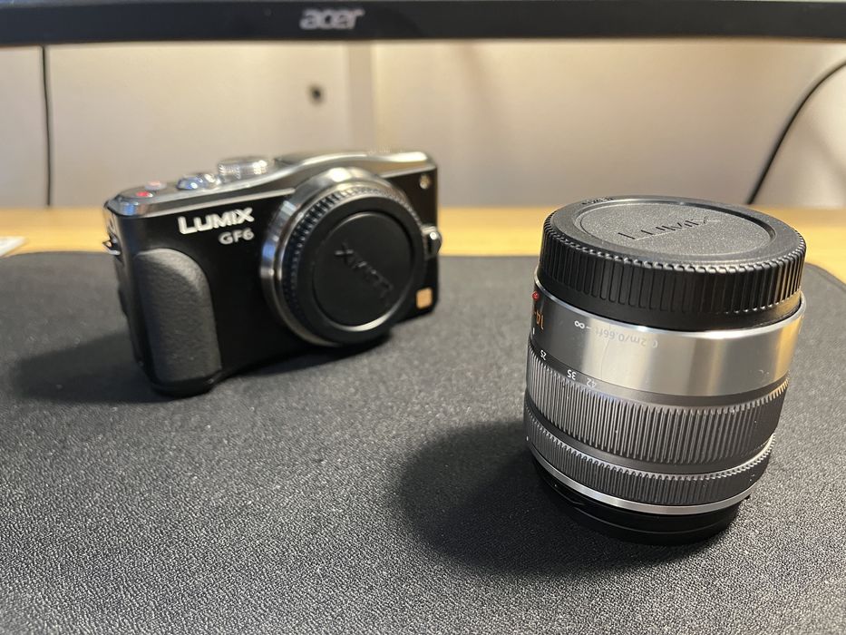Lumix GF6+ obietyw 14-42 + pasek, bateria ,ładow. pudełko, stan BDB