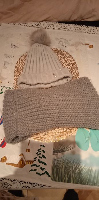 Kopecik szaliki i czapka