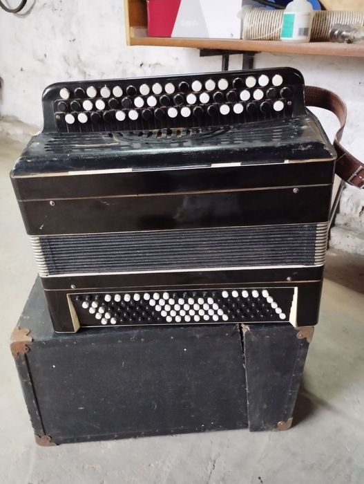 Продам гамонь ретро