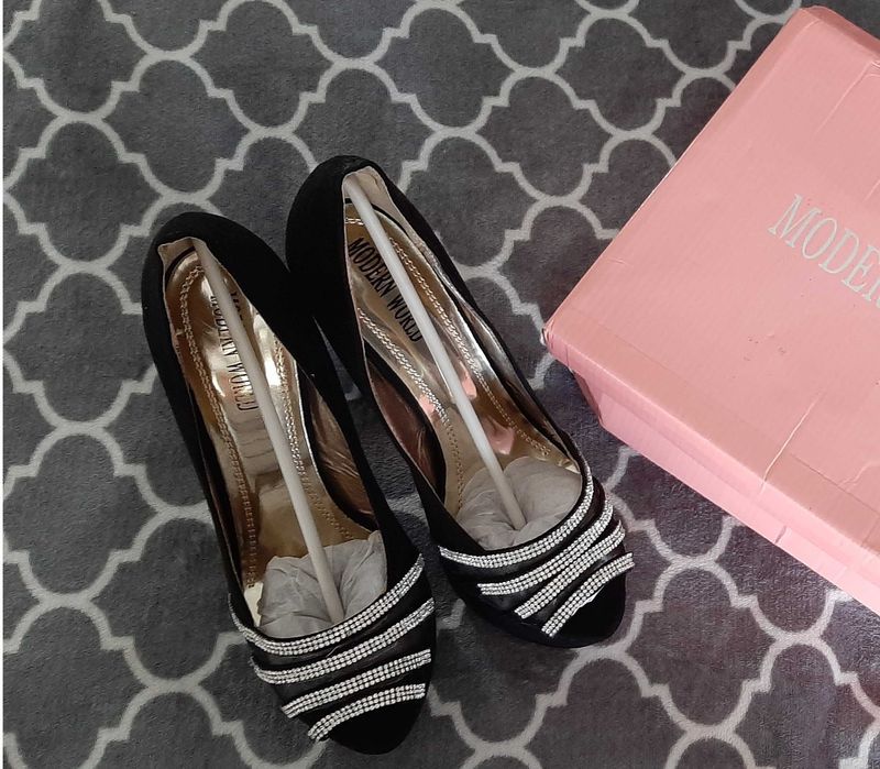 NOWE Zamszowe Czółenka Na Szpilce MD7079-1  czarne r. 38