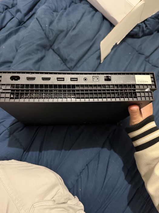 Vendo Xbox One X