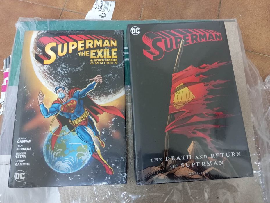 Absolutes e Omnibus DC Comics
