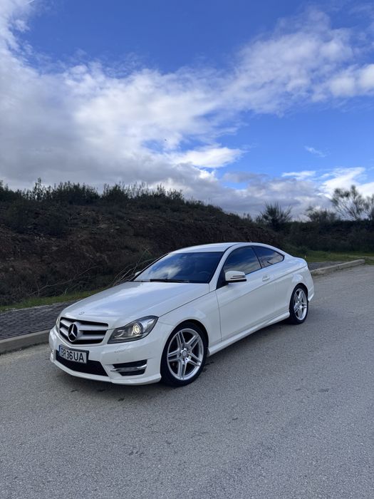 Mercedes-Benz C-Coupé C220 – 145.000 km | Automático 7G-Tronic