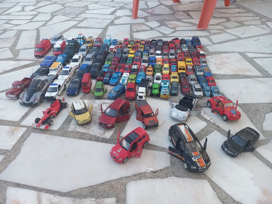 Carros miniatura  (ler descrição)