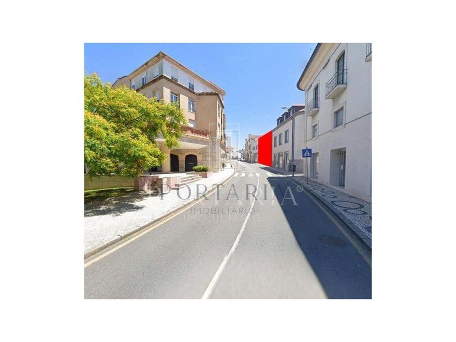 Apartamento T1 em frente ao Forum de Aveiro
