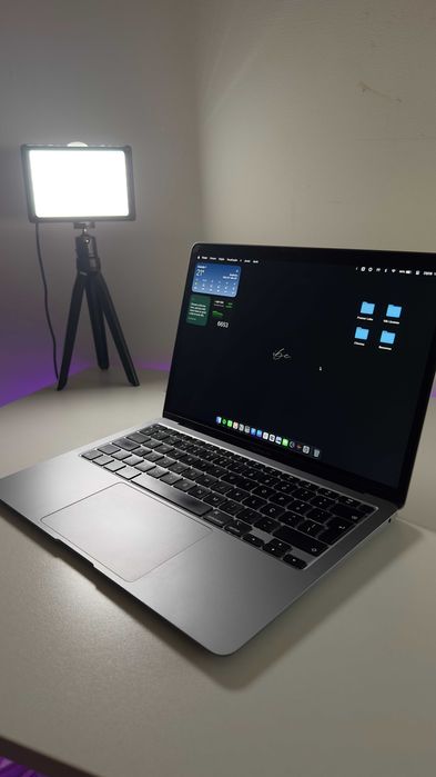 MacBook Air M1 de 2024 | 8Gb RAM | 256 Gb SSD | Base Model