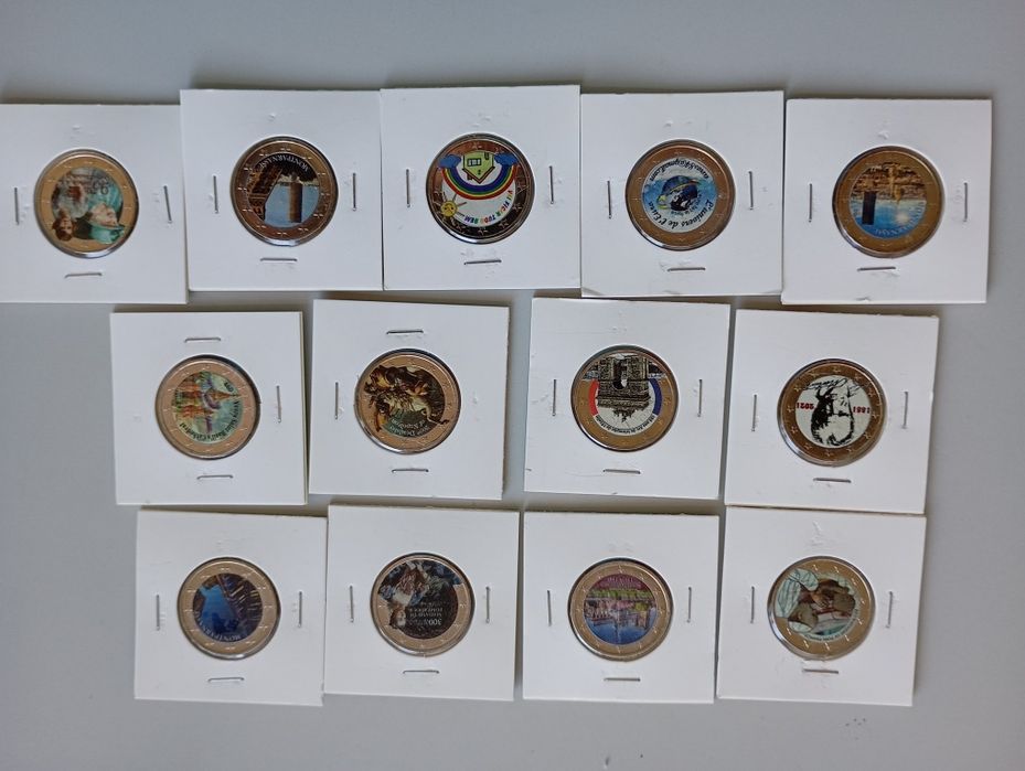 Vendo moedas comemorativas de 2 euros pintadas.