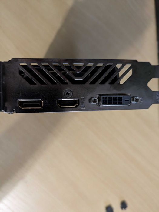 GTX 1050 Ti 4GB NVIDIA – karta graficzna, w pełni sprawna