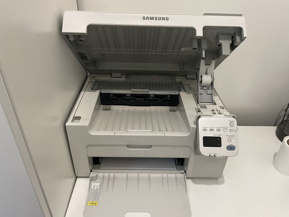 Принтер samsung.