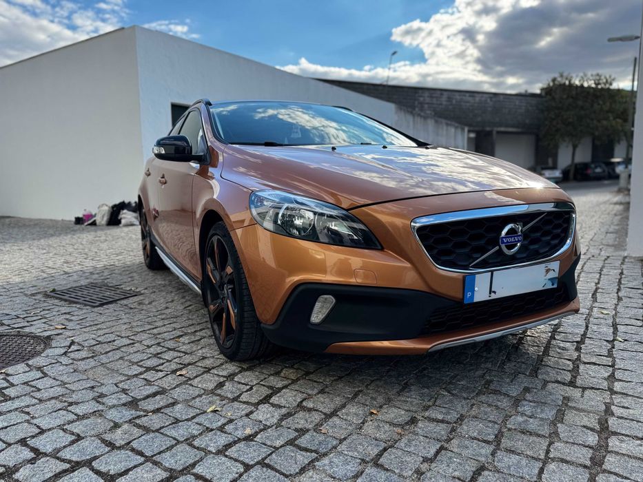 Volvo V40 Cross Country D2 Kinetic Momentum 6Vel.