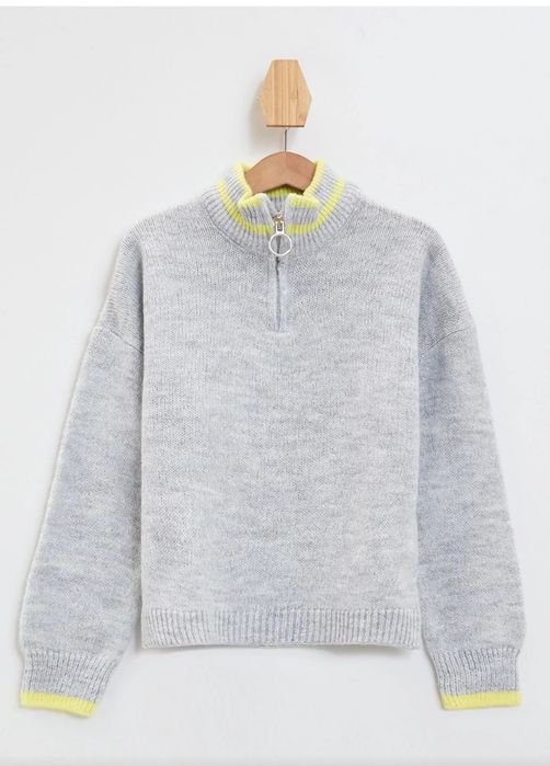 Свитер Defacto для девочки.