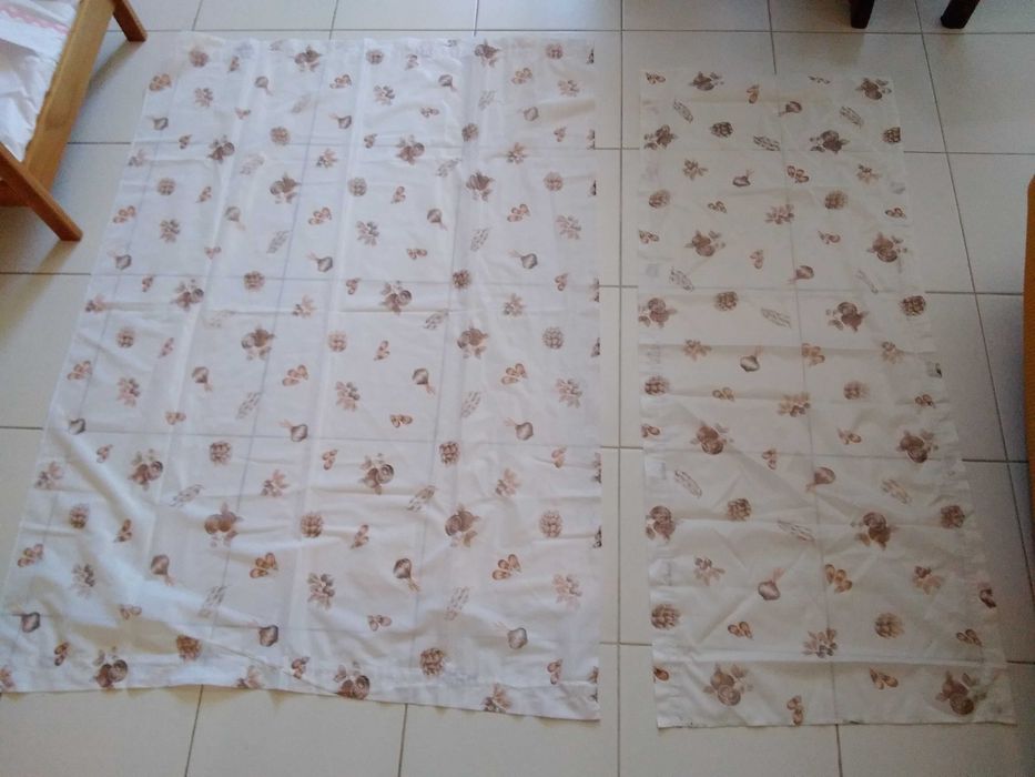 Conj. 2 cortinas para armários ou janelas cozinha