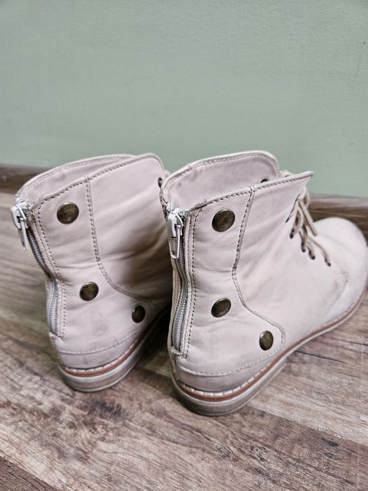 Buty zamszowe 38 ocieplane damskie
