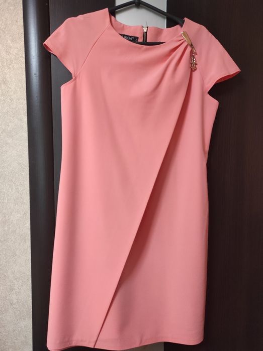 Пакет жіночих речей в ідеальному стані