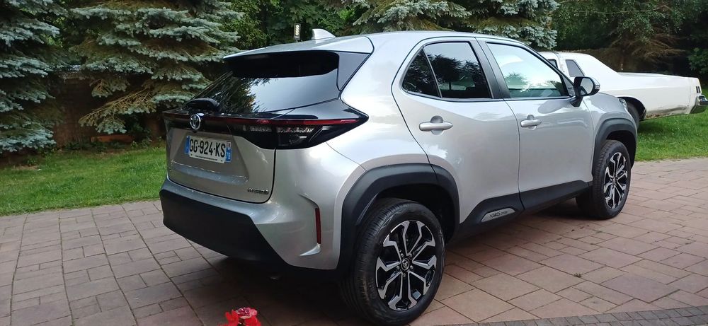 Toyota Yaris Cross 1.5 Hybrid Automat Navi Kamera ACC Bliss