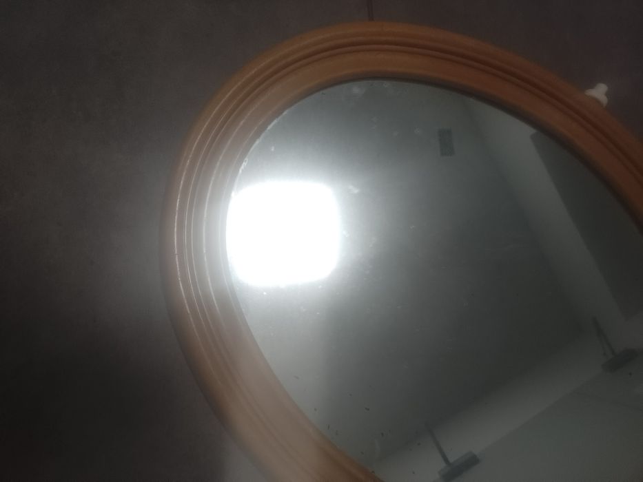 Sprzedam lustro łazienkowe