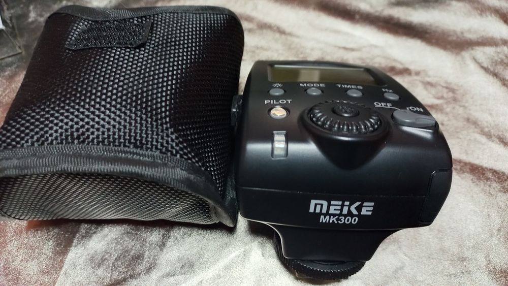 Фотоаппарат olympus e pm1+вспышка,объектив и много нужных аксесуаров