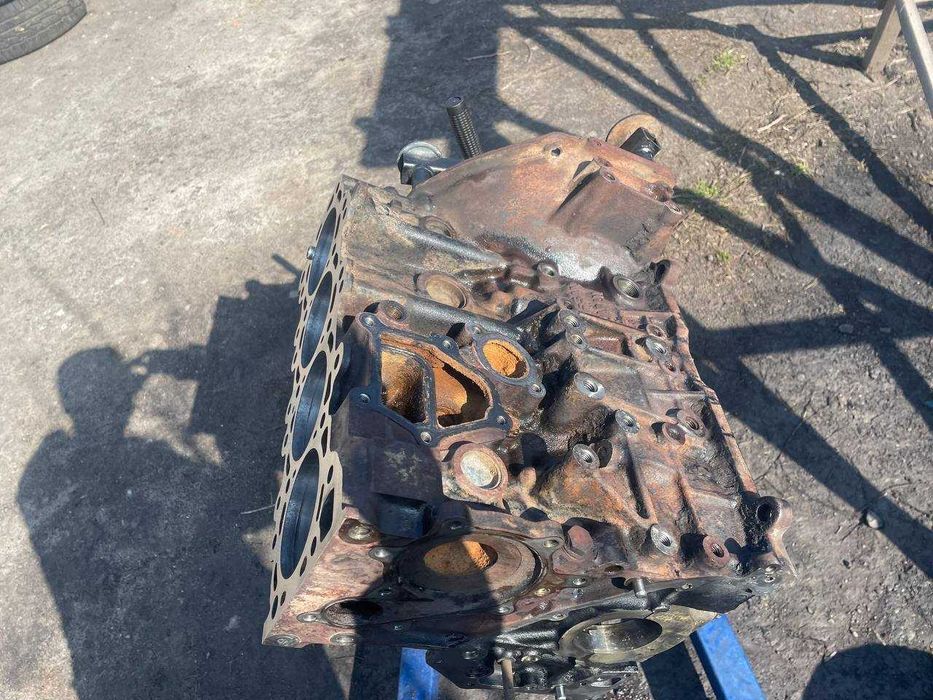 Блок двигуна Блок циліндрів Nissan Navara D40 Pathfinder R51