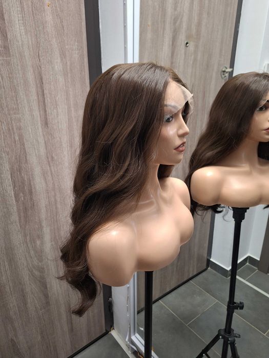 Ciemna, długa, kręcona peruka na koronkowej siatce Lace Front Wig