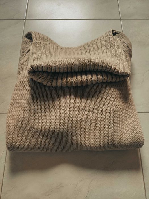 Bawełniany sweter z golfem oversize XL 42