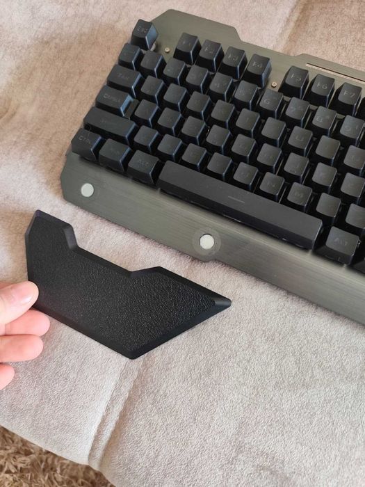 Teclado Mecânico Gaming RGB IK618 – Chassis Metálico