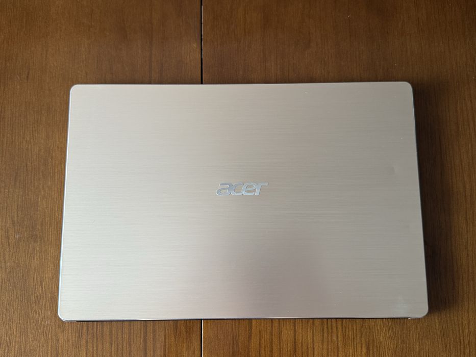 Ноутбук 15.6" Acer Swift 3 на Intel i7-8550U с 8ОЗУ/256SSD/FullHD/RoseGold