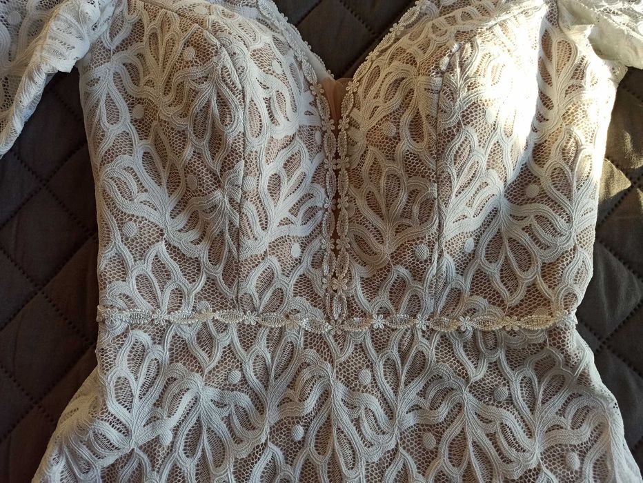 Suknia ślubna boho, minimalistyczna, koronka - 800 zł