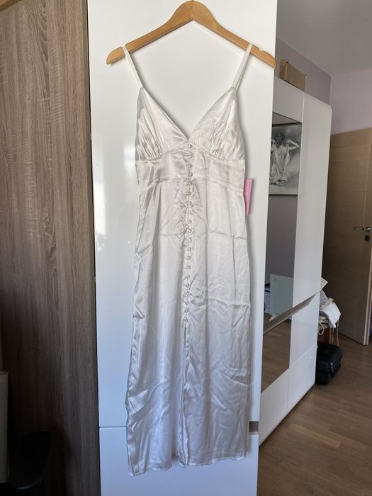 Nowa, satynowa sukienka Bianca x Nelly