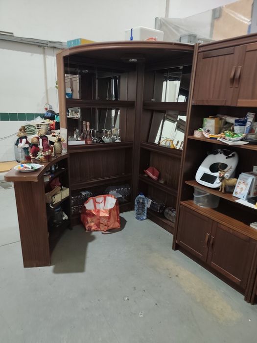 Cristaleira e bar para Doação