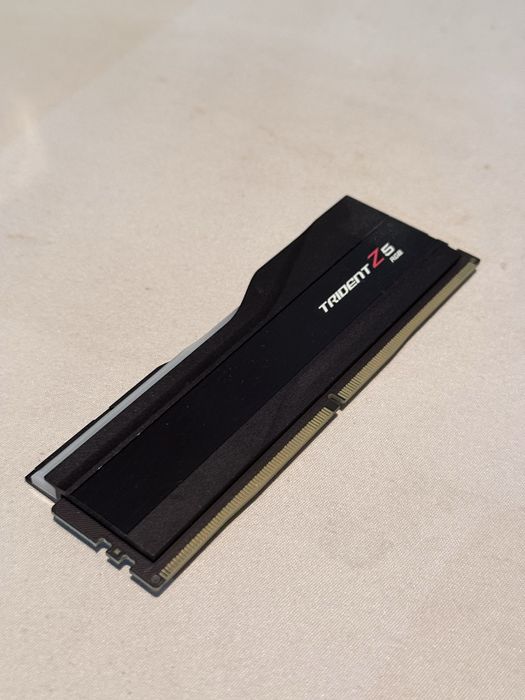 Memória RAM G.Skill 32GB Trident Z5 (2x16GB) RGB DDR5 5600MHz CL40