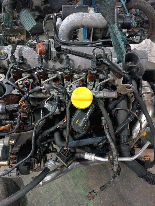 Motor de Renault Trafic 1900 CDTI completo