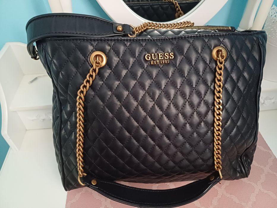 Guess Czarna Pikowana Torba Shopper