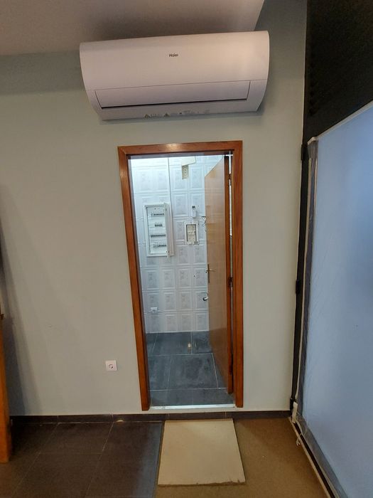 Aluga-se Loja 2 frentes Montes Caulinos, Senhora da Hora Custóias