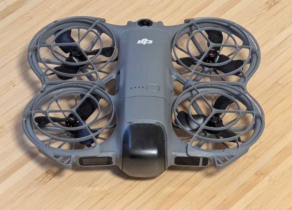Dron DJI Neo 2 z baterią