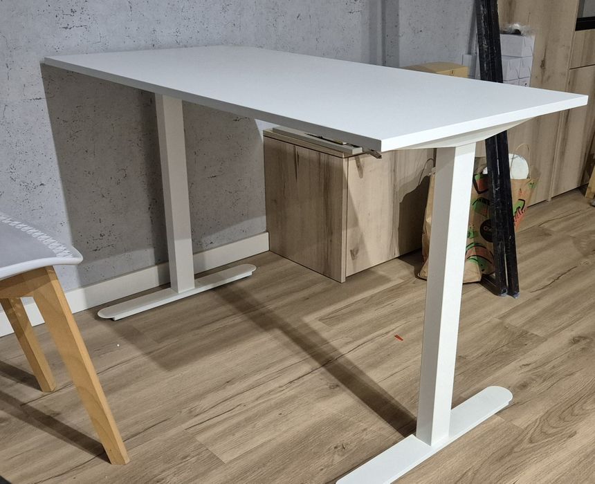 Mesa / Secretária branca 120 x 60 cm