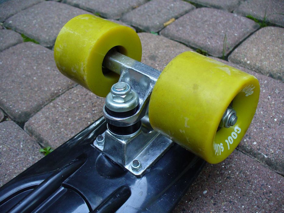 Deskorolka fiszka Cool Slide YOLOS PW-506 CZARNA 20-50kg STAN BDB -