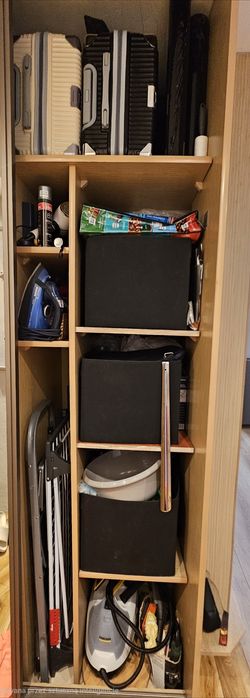 Szafa do zabudowy. Drzwi przesuwne.