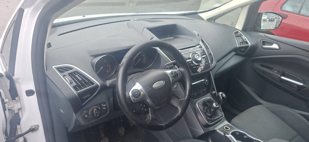 Ford Grand C-Max 2014 1.6tdci 115cv para peças 
Ref:T1DA
[04/08, 23:49] Marco Adão: KIA Cee'd 2008 1.6crdi 115cv
Ref:d4fb