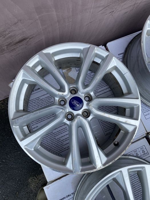 R18 5*108  Ford kuga titanium, escape , edge, mondeo