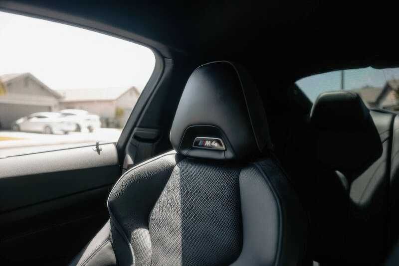 2021    BMW    M4