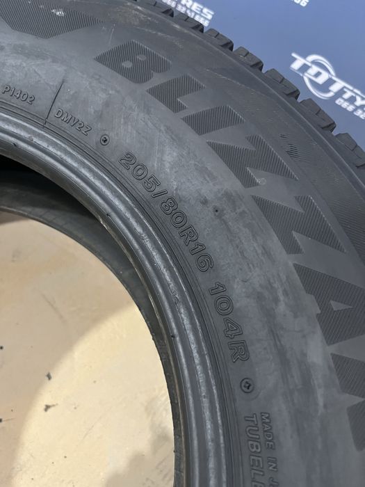 205/80R16 Bridgestone Blizzak DM-V2 2 шт