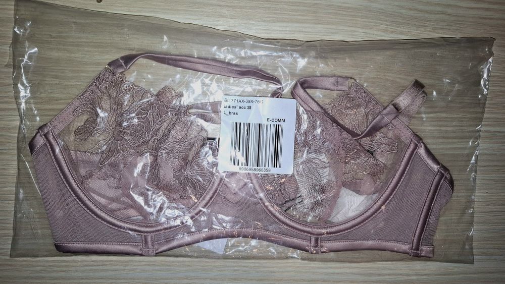 Новий мереживний бюстгальтер Sinsay 75C